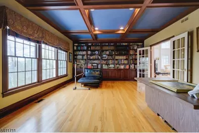 18 Tree Top Ln, Chatham Township, NJ 07928 - Photo 12