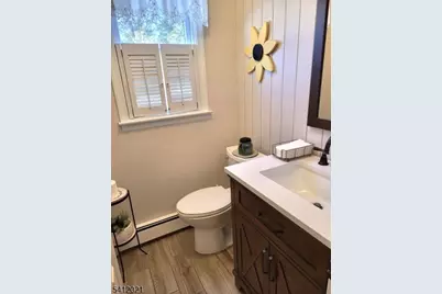 3 Renault Rd, West Milford Twp., NJ 07480 - Photo 20