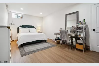 126 Brandywyne Dr, Florham Park, NJ 07932 - Photo 14