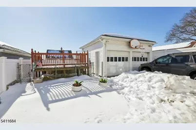 169 E 6th St, Clifton, NJ 07011 - Photo 32