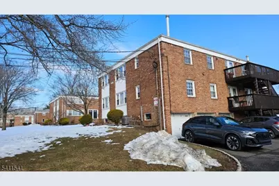6 Dartmouth Ave #4B, Bridgewater, NJ 08807 - Photo 1