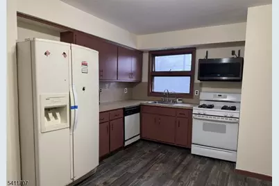 4 Chestnut St, Rutherford, NJ 07070 - Photo 6