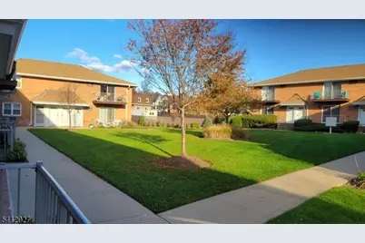 15 Cottage St #3A, Midland Park, NJ 07432 - Photo 4