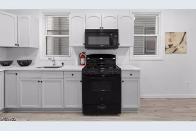 223 Pine St #1, Elizabeth, NJ 07206 - Photo 6