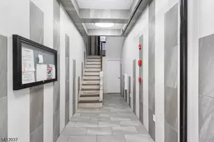 68 Garside St, Newark, NJ 07104 - Photo 8