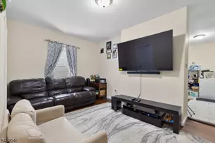 447 S 17th St, Newark, NJ 07103 - Photo 2