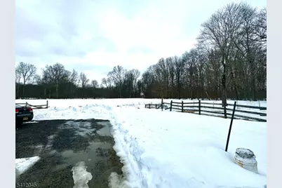 73 Featherbed Ln, Raritan Township, NJ 08822 - Photo 4