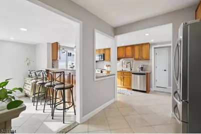 26 Linda Ave, Woodbridge Township, NJ 07067 - Photo 16