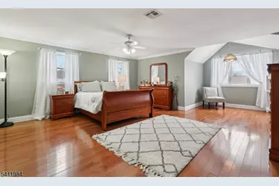 26 Linda Ave, Woodbridge Township, NJ 07067 - Photo 22