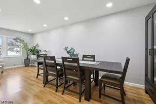 26 Linda Ave, Woodbridge Township, NJ 07067 - Photo 18