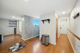 50 Glenwood Ave, Jersey City, NJ 07306 - Photo 4