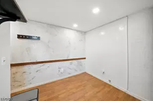 50 Glenwood Ave, Jersey City, NJ 07306 - Photo 6