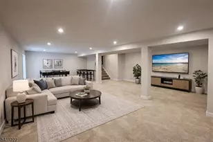 16 Glacier Way, Union Township, NJ 08867 - Photo 4