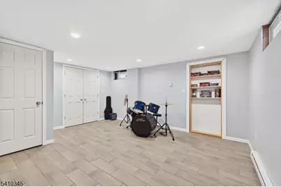 295 Tremont Ave, North Plainfield, NJ 07063 - Photo 24