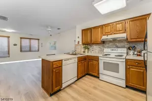 7 Westchester Terrace, Clinton Township, NJ 08801 - Photo 4