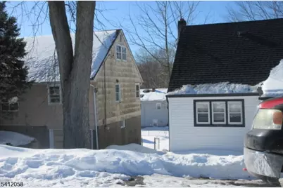 193 Newark Pompton Tpke, Wayne, NJ 07470 - Photo 2