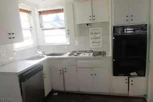 193 Newark Pompton Turnpike, Wayne, NJ 07470 - Photo 8