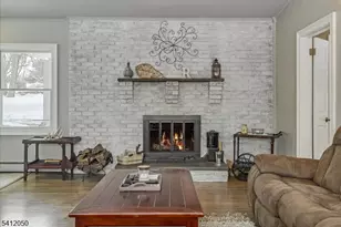 24 Lakeview Dr, Kinnelon, NJ 07405 - Photo 12