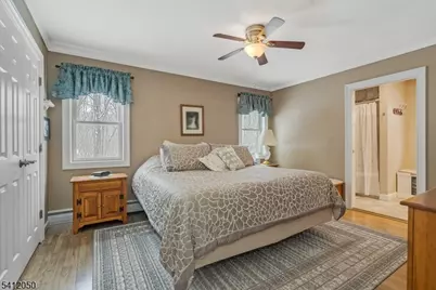 24 Lakeview Dr, Kinnelon, NJ 07405 - Photo 14