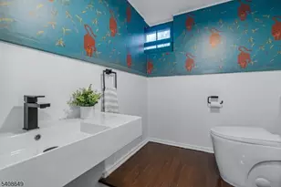 11 Undercliff Rd, Montclair, NJ 07042 - Photo 32