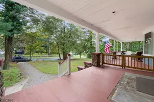 31 Oak Grove Rd, Caldwell, NJ 07006 - Photo 30