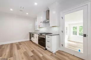 31 Oak Grove Rd, Caldwell, NJ 07006 - Photo 4