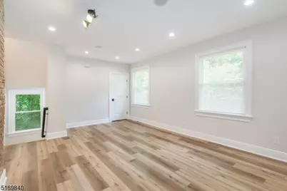 31 Oak Grove Rd #2, Caldwell, NJ 07006 - Photo 18