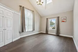 508 Reading Cir, Bridgewater, NJ 08807 - Photo 8