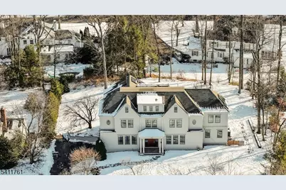 909 Wyandotte Trl, Westfield, NJ 07090 - Photo 2