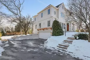 909 Wyandotte Trail, Westfield, NJ 07090 - Photo 4