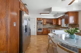 373 Upland Rd, Mountainside, NJ 07092 - Photo 10