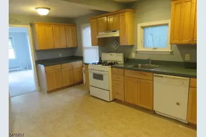 89 Linden St, Bridgewater, NJ 08807 - Photo 4