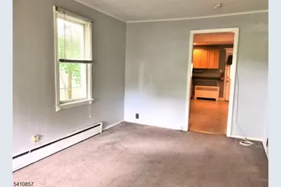 89 Linden St, Bridgewater, NJ 08807 - Photo 4