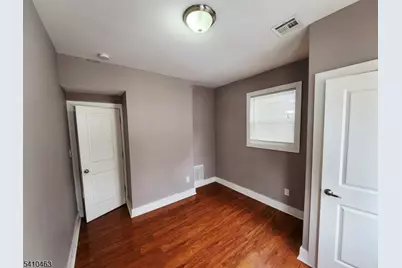 146 Hollywood Ave, East Orange, NJ 07018 - Photo 14