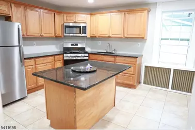 237 Haledon Ave, Haledon, NJ 07508 - Photo 10