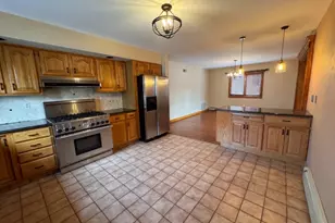 567 Kingsland Ave, Lyndhurst Township, NJ 07071 - Photo 4