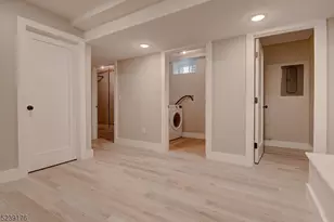 81 Mission St, Montclair, NJ 07042 - Photo 18