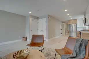 81 Mission St, Montclair, NJ 07042 - Photo 6