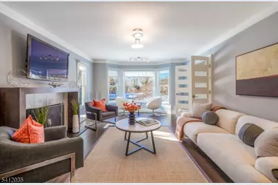 15 Olde Greenhouse Ln, Madison, NJ 07940 - Photo 4