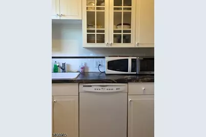 12 Orchard Rd, Maplewood, NJ 07040 - Photo 2