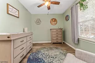 16 Hancock Ct, Raritan Township, NJ 08822 - Photo 10