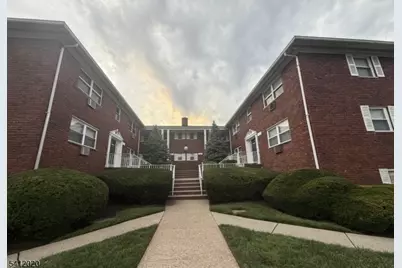 197 N Beverwyck Rd #10, Parsippany, NJ 07034 - Photo 2