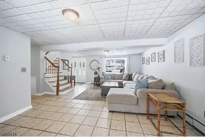 8 Bordeaux Ter, West Milford, NJ 07480 - Photo 4