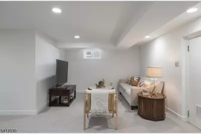 225 Lawrence Ave, North Plainfield, NJ 07063 - Photo 30