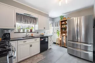 225 Lawrence Ave, North Plainfield, NJ 07063 - Photo 12