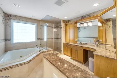 14 Louisa Ct, Wayne, NJ 07470 - Photo 18