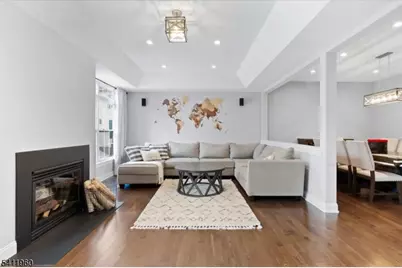 1463 Barnhardt Ln, Rahway, NJ 07065 - Photo 2