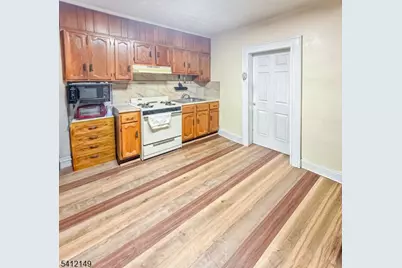 86 Pacific St, Newark, NJ 07105 - Photo 6