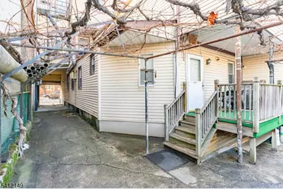 86 Pacific St, Newark, NJ 07105 - Photo 10