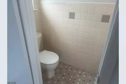 301 N 12th St, Kenilworth, NJ 07033 - Photo 8